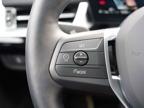 Used 2025 BMW X2 xDrive28i image 19