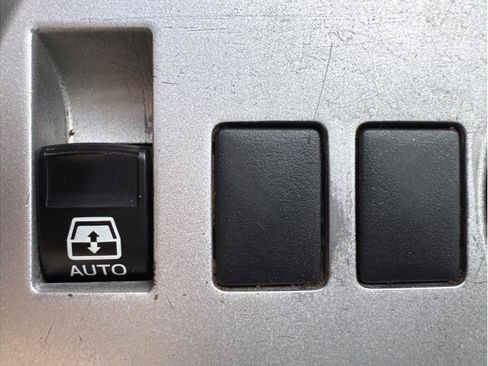 Used 2015 Toyota 4Runner SR5 AWD/4WD image 22