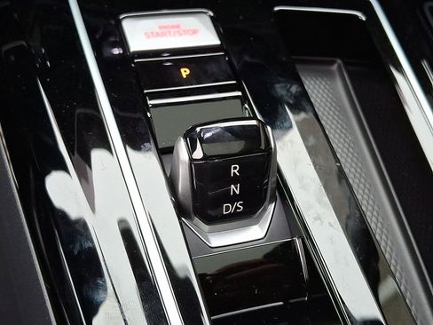 New 2025 Volkswagen GTI SE FWD image 11