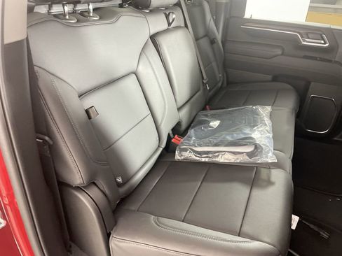 New 2025 GMC Sierra 2500 SLT w/ SLT Premium Package AWD/4WD image 27