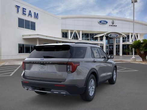 New 2026 Ford Explorer Active w/ Active Comfort Package RWD image 8
