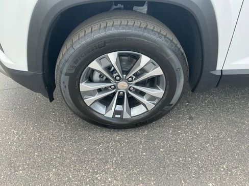 New 2026 Chevrolet Equinox LT AWD/4WD image 9
