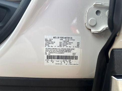 Used 2020 Ford Explorer Limited w/ Class III Trailer Tow Package image 38