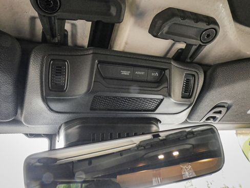 Used 2024 Jeep Wrangler Unlimited Rubicon 4xe image 27