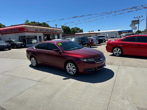 Used 2017 Chevrolet Impala LT FWD image 4