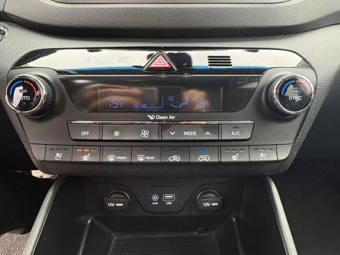 Used 2016 Hyundai Tucson Limited w/ Option Group 03 image 16