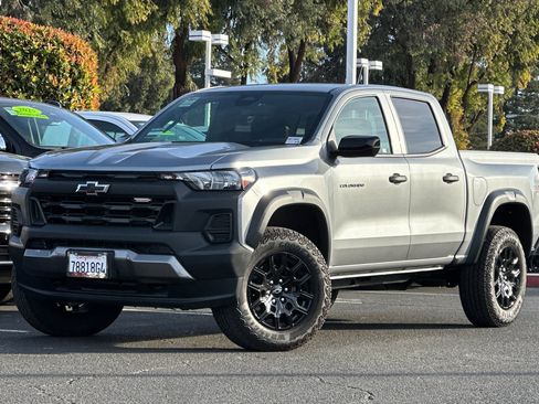 Used 2026 Chevrolet Colorado Trail Boss image 9