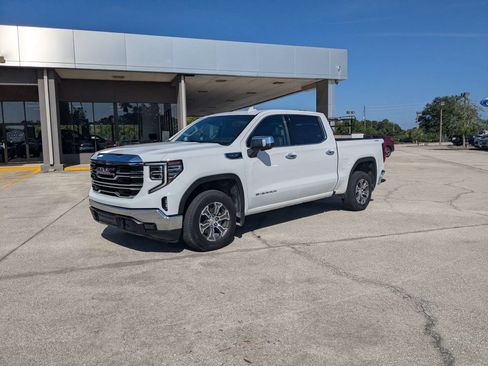 Used 2025 GMC Sierra 1500 SLT AWD/4WD image 8