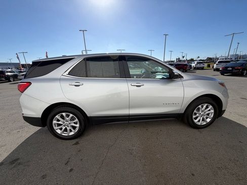 Used 2020 Chevrolet Equinox LT w/ Driver Convenience Package FWD image 7