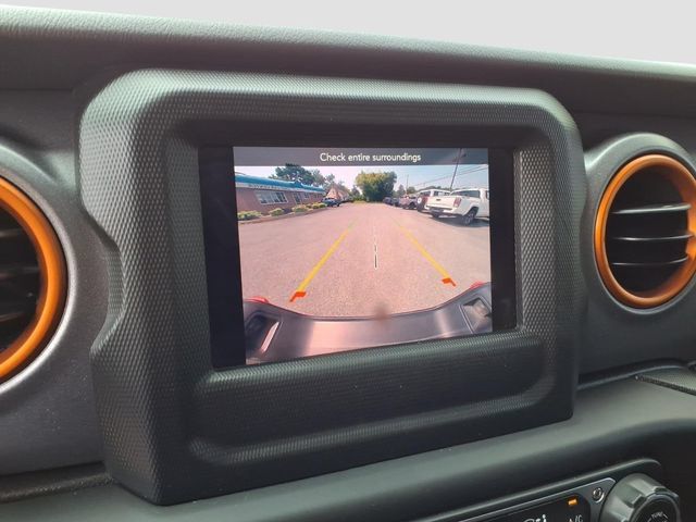 Used 2021 Jeep Gladiator Mojave w/ Cold Weather Group AWD/4WD image 28