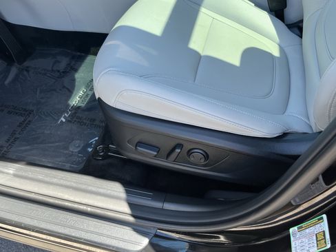 Certified 2025 Hyundai Tucson SEL AWD/4WD image 17
