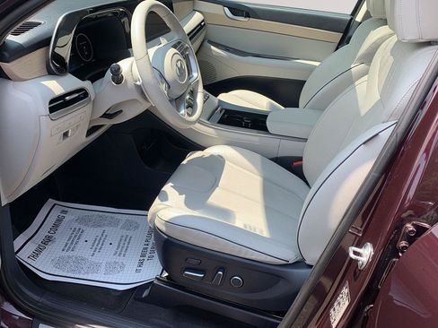 Used 2024 Hyundai Palisade Limited AWD/4WD image 18