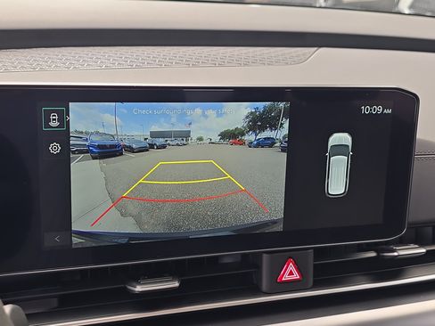 Certified 2026 Kia Carnival LX FWD image 24
