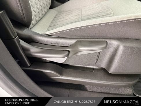 Used 2023 Chevrolet Equinox LS w/ LS Convenience Package FWD image 43