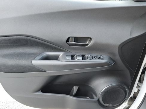 New 2025 Nissan Kicks Play S FWD image 15