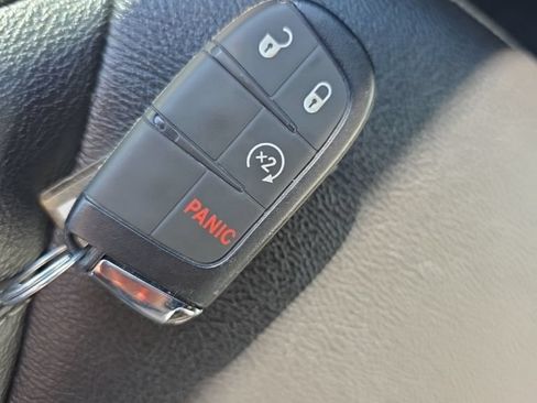 Used 2025 Jeep Compass Limited AWD/4WD image 43