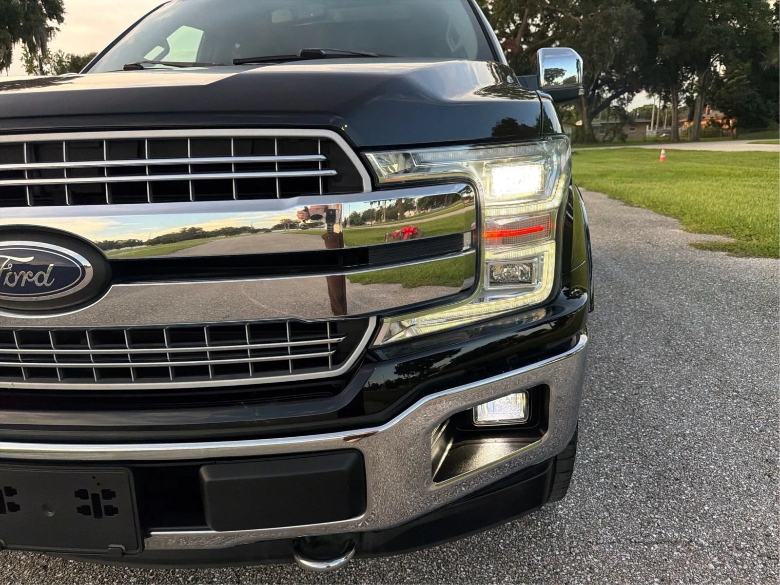 Used 2018 Ford F150 Lariat w/ Equipment Group 502A Luxury AWD/4WD image 26