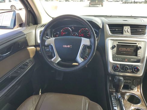 Used 2014 GMC Acadia SLT image 15