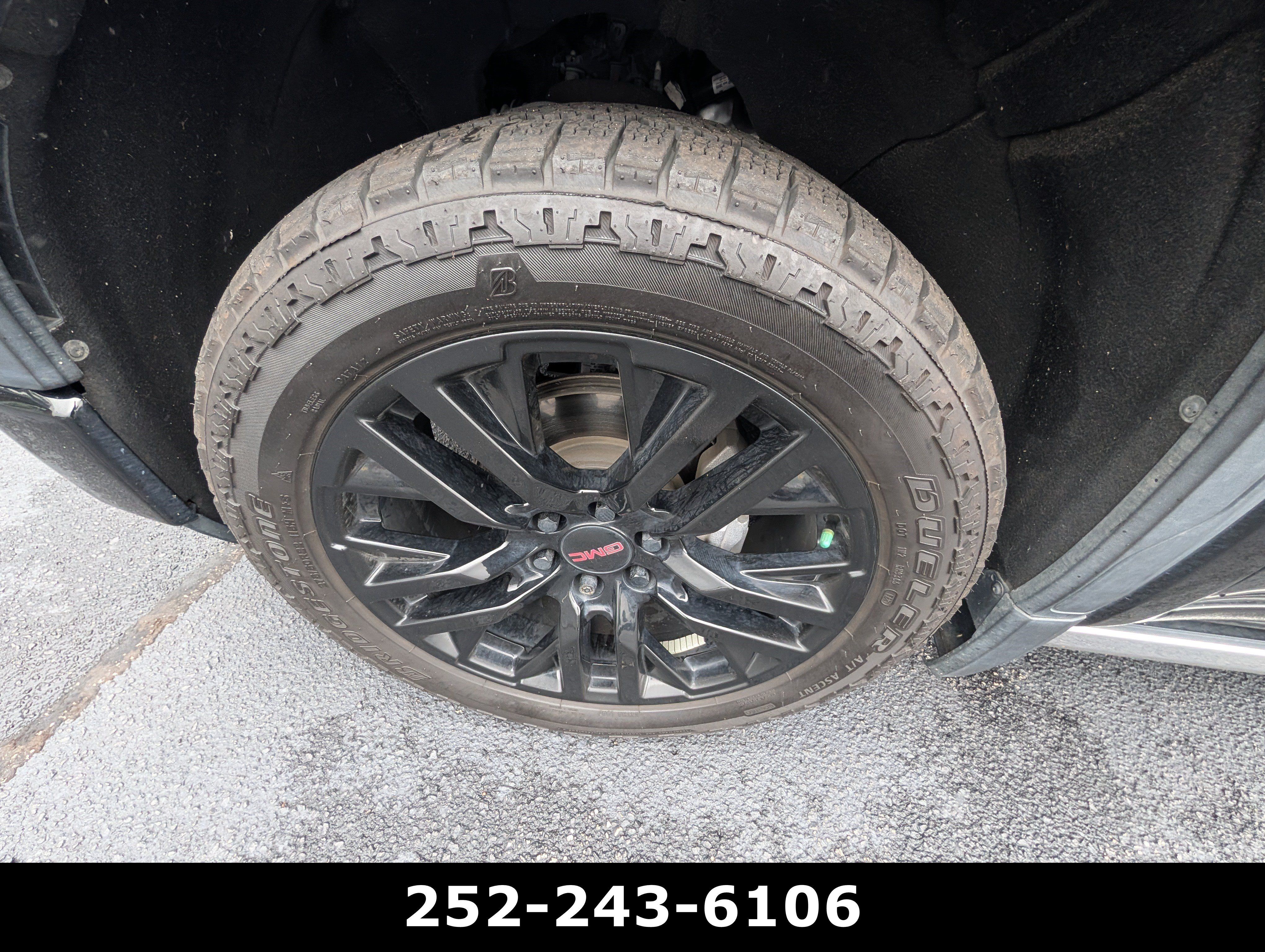 Used 2021 GMC Sierra 1500 Denali w/ Denali Ultimate Package AWD/4WD image 11