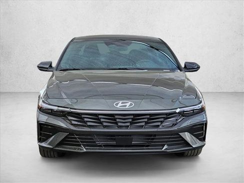 New 2026 Hyundai Elantra SEL Sport FWD image 6