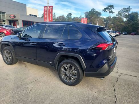 Certified 2023 Toyota RAV4 XLE Premium image 3