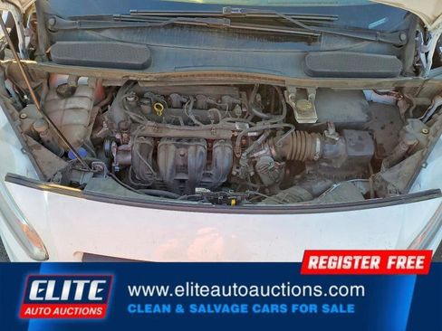 Used 2018 Ford Transit Connect XLT image 24