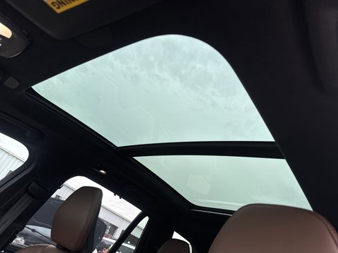 Used 2024 Volvo XC90 B6 Ultimate w/ Lounge Package image 28