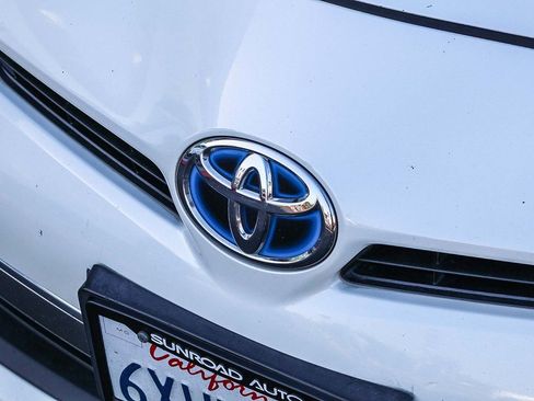 Used 2012 Toyota Prius Plug-In Hybrid image 5