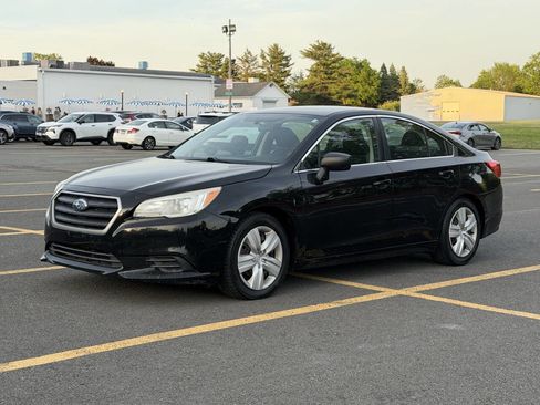 Used 2015 Subaru Legacy 2.5i AWD/4WD image 2