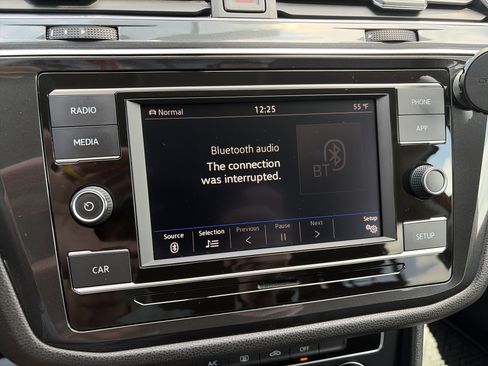 Used 2018 Volkswagen Tiguan S AWD/4WD image 19