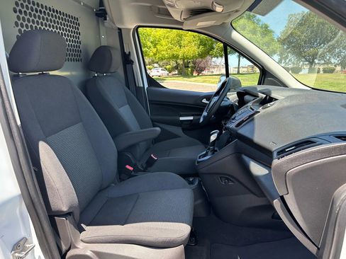 Used 2014 Ford Transit Connect XLT image 9