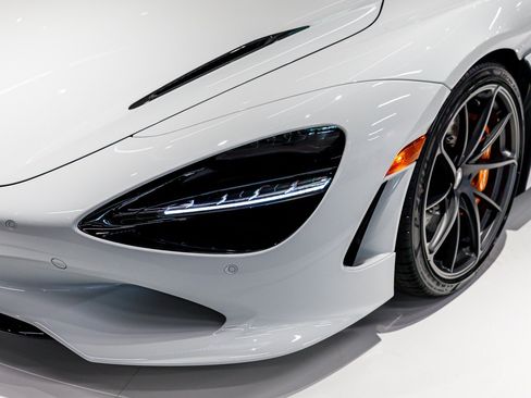 New 2027 McLaren 750S Spider RWD image 12
