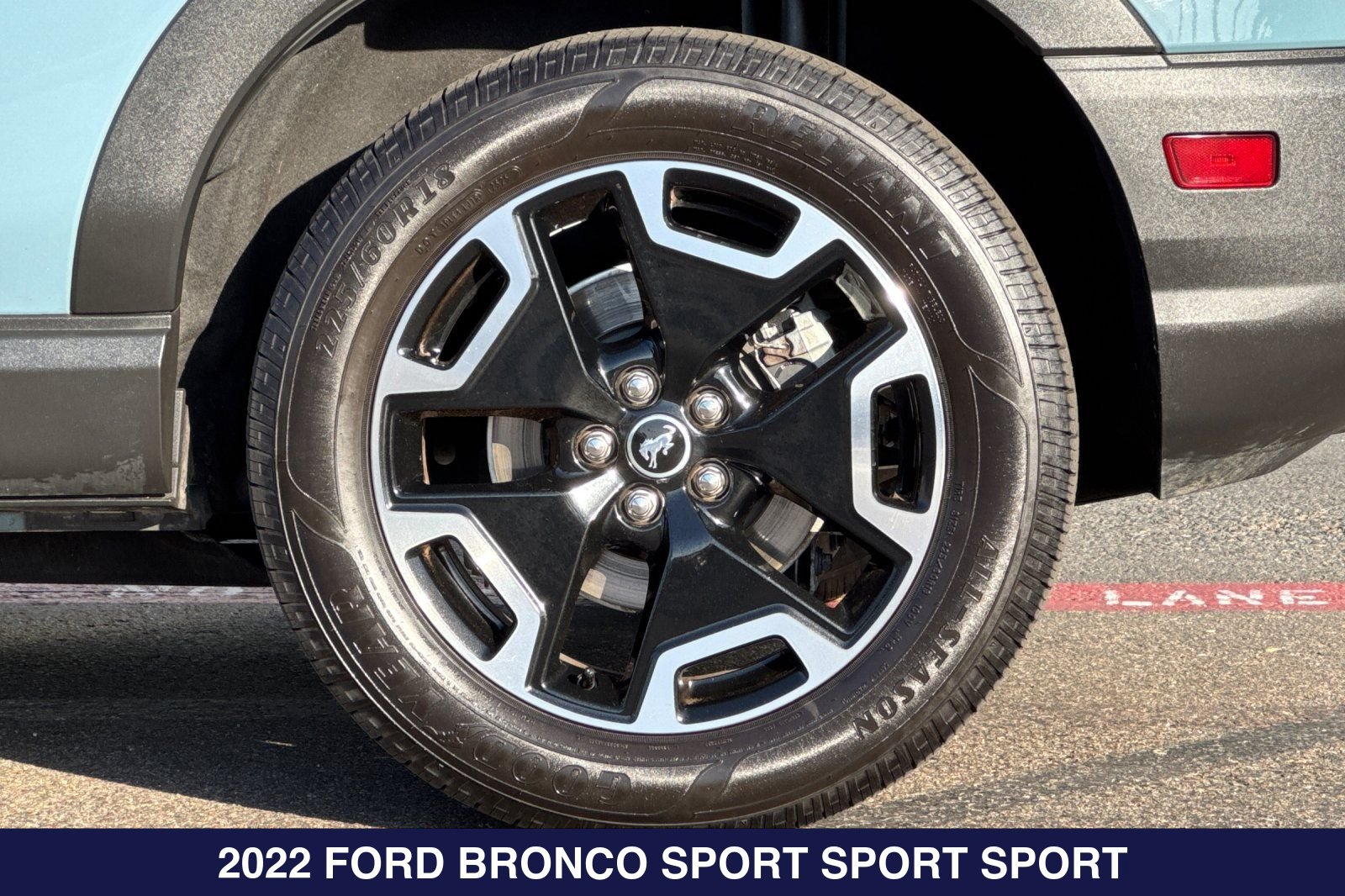 Used 2022 Ford Bronco Sport Outer Banks w/ Tech Package AWD/4WD image 27