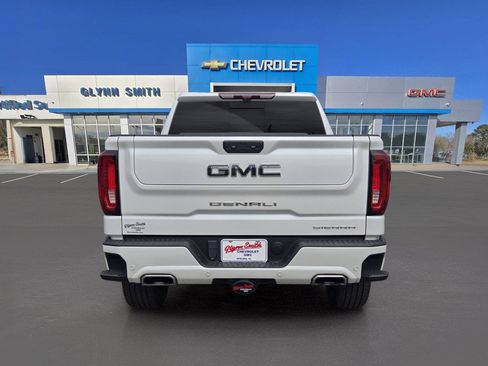 Used 2024 GMC Sierra 1500 Denali Ultimate AWD/4WD image 6