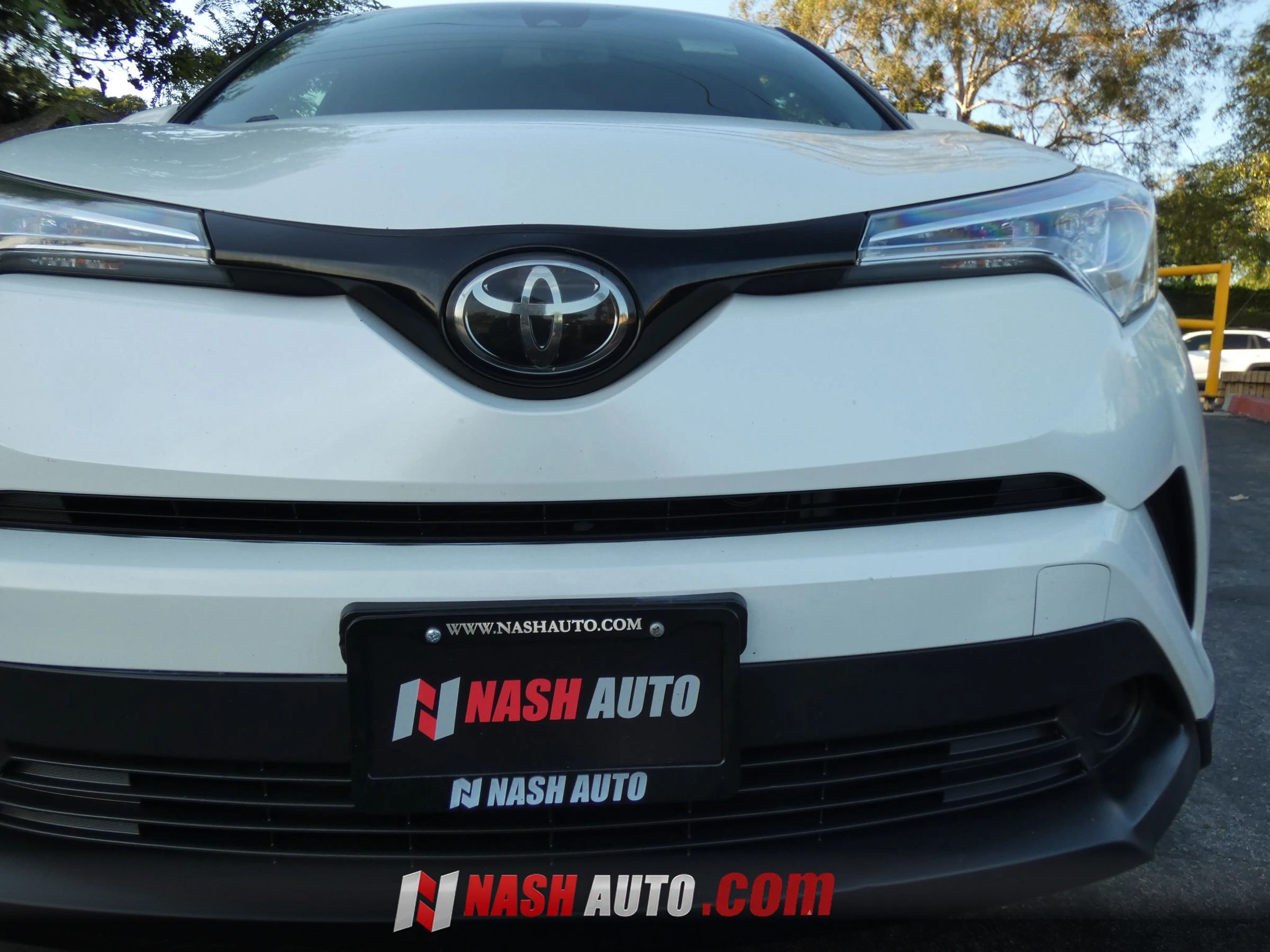 Used 2019 Toyota C-HR LE FWD image 13