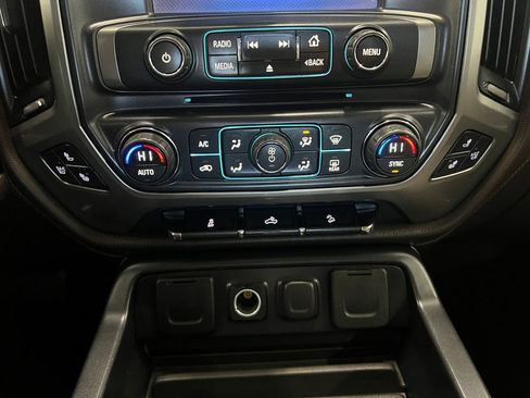 Used 2015 Chevrolet Silverado 2500 LTZ image 15