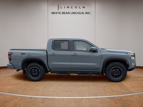 Used 2023 Nissan Frontier PRO-4X w/ Pro-4X Premium Package image 4