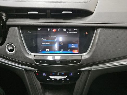 Used 2018 Cadillac XT5 Luxury w/ Driver Awareness Package image 6