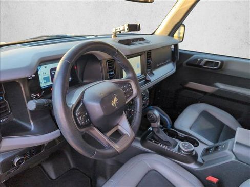 Used 2023 Ford Bronco Black Diamond image 9