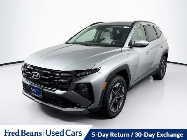 Certified 2025 Hyundai Tucson SEL AWD/4WD image 3