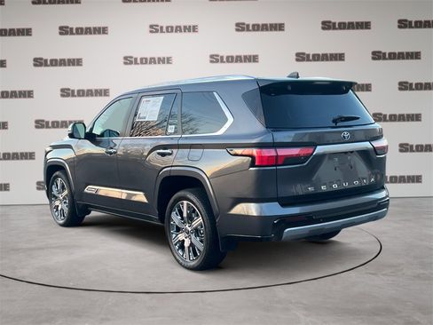 Used 2024 Toyota Sequoia Capstone image 3