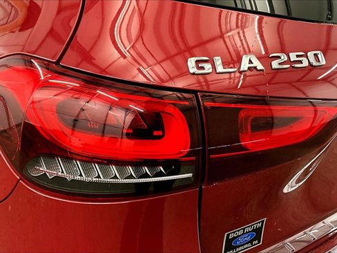 Used 2021 Mercedes-Benz GLA 250 4MATIC image 28