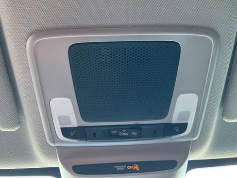 New 2026 Honda HR-V LX image 18