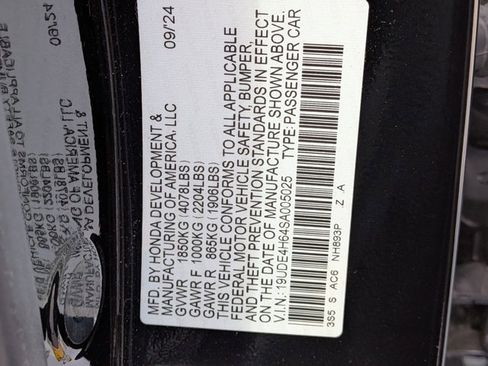 Used 2025 Acura Integra A-Spec image 18