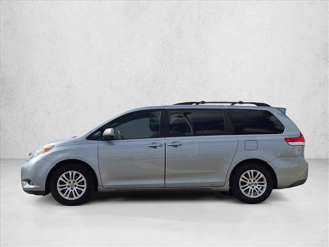 Used 2014 Toyota Sienna XLE FWD image 8