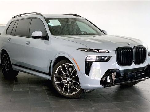 Certified 2023 BMW X7 xDrive40i w/ M Sport Package AWD/4WD image 2