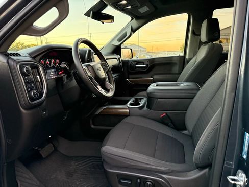 Used 2022 Chevrolet Silverado 1500 LT Trail Boss w/ Safety Package image 12