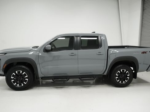 Used 2023 Nissan Frontier PRO-4X w/ Technology Package AWD/4WD image 6