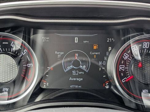 Used 2022 Dodge Challenger GT image 11