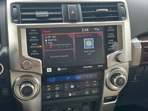 Used 2024 Toyota 4Runner Limited RWD image 21